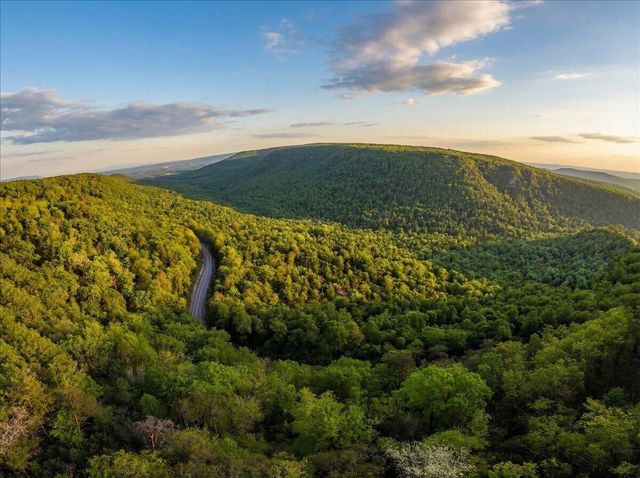 0 Sequatchie Mountain Road, Sequatchie, TN 37374