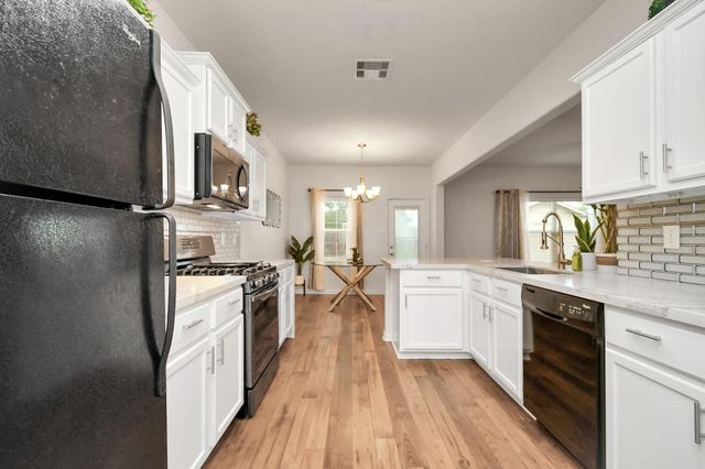 829 Indigo Springs Lane, La Marque, TX 77568