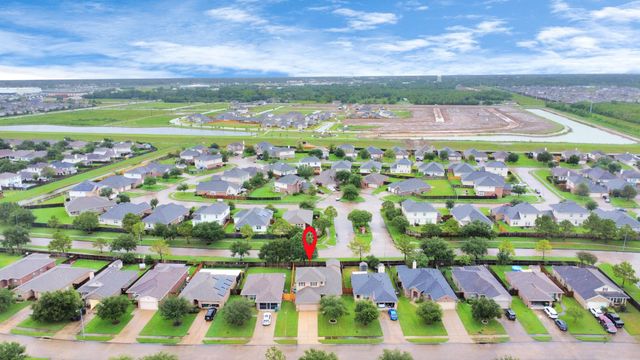 829 Indigo Springs Lane, La Marque, TX 77568