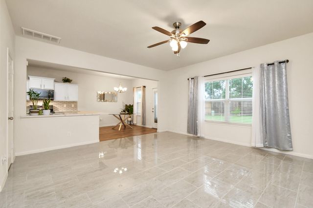 829 Indigo Springs Lane, La Marque, TX 77568