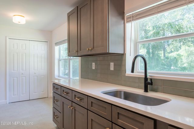 3114 PEACH Drive, Jacksonville, FL 32246