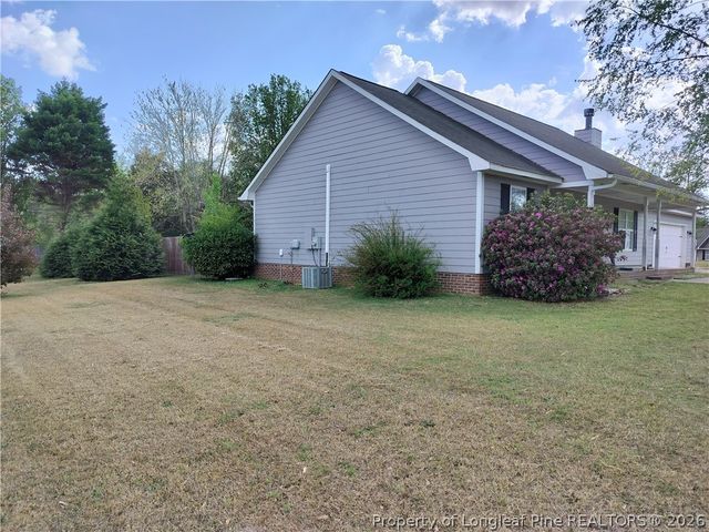 103 Kingsberry Court, Raeford, NC 28376