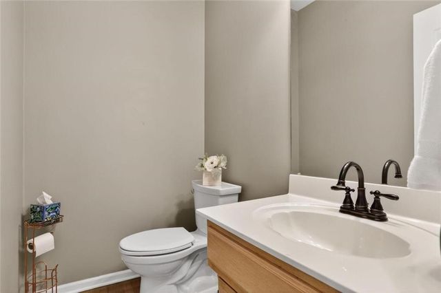 1814 NW 56th Court, Kansas City, MO 64151