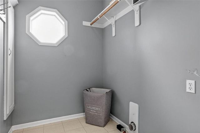 1814 NW 56th Court, Kansas City, MO 64151