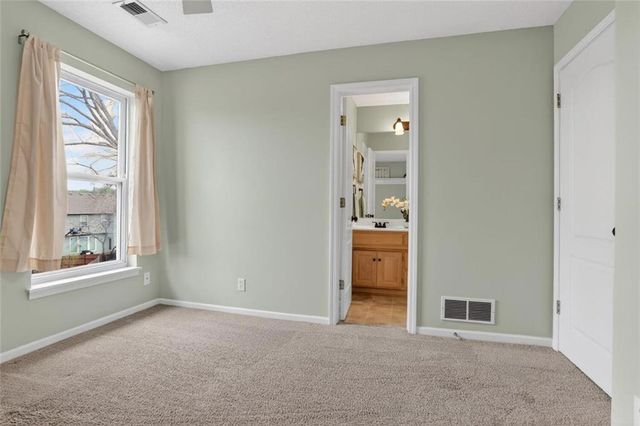 1814 NW 56th Court, Kansas City, MO 64151