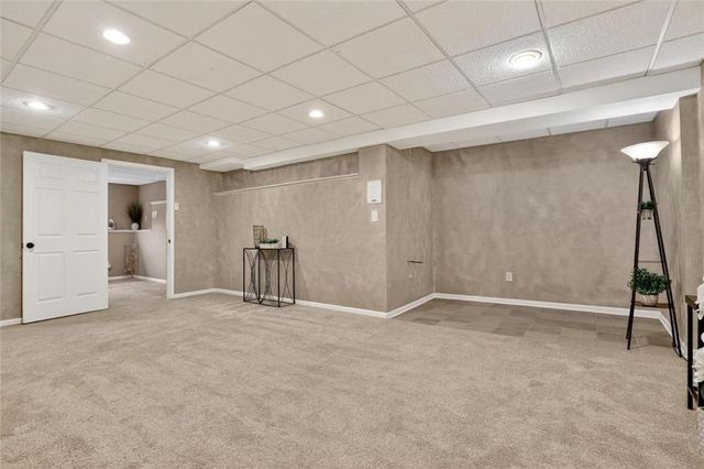 1814 NW 56th Court, Kansas City, MO 64151