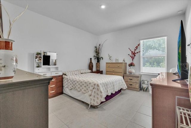 2833 GLEASON PARKWAY, Cape Coral, FL 33914