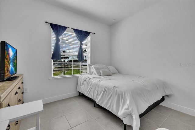 2833 GLEASON PARKWAY, Cape Coral, FL 33914