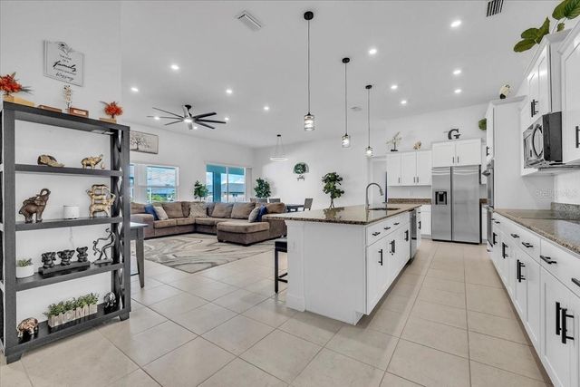 2833 GLEASON PARKWAY, Cape Coral, FL 33914