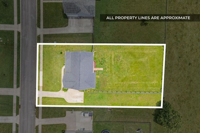 1010 Tulip Dr, Ashland City, TN 37015