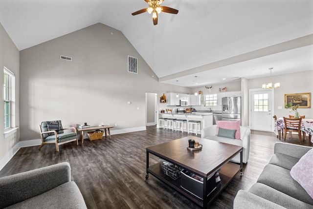 1010 Tulip Dr, Ashland City, TN 37015