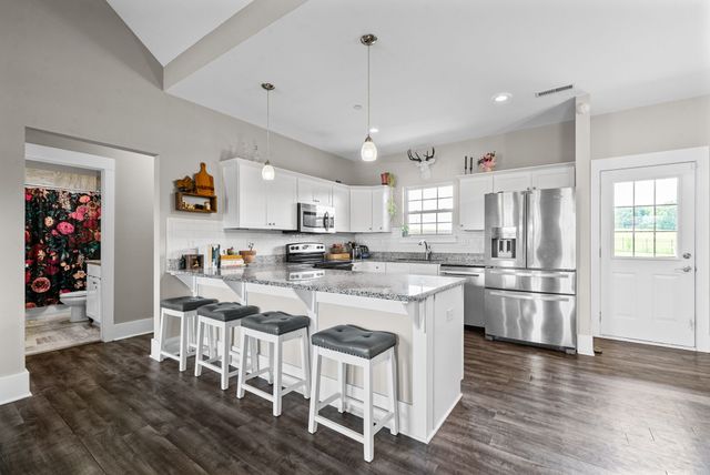 1010 Tulip Dr, Ashland City, TN 37015