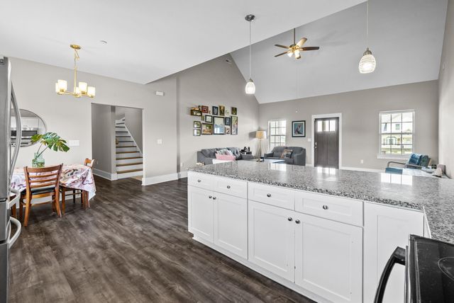 1010 Tulip Dr, Ashland City, TN 37015