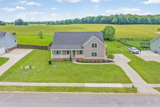 1010 Tulip Dr, Ashland City, TN 37015