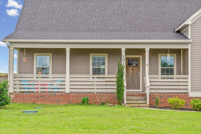 1010 Tulip Dr, Ashland City, TN 37015