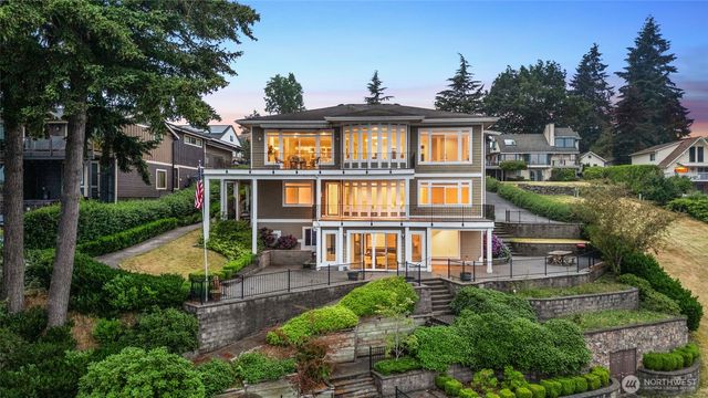 26408 136th Avenue SE, Kent, WA 98042