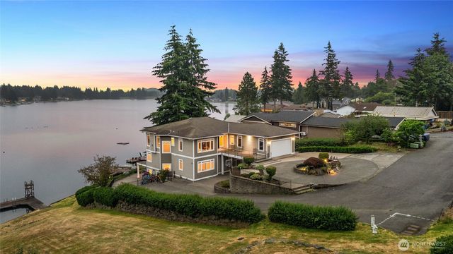 26408 136th Avenue SE, Kent, WA 98042