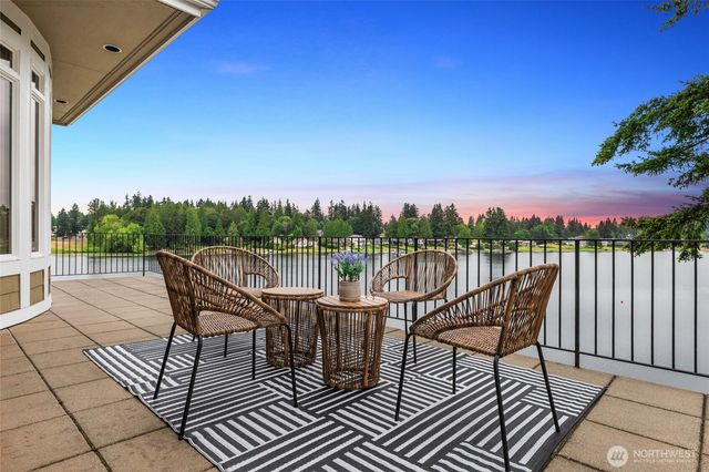 26408 136th Avenue SE, Kent, WA 98042