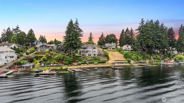 26408 136th Avenue SE, Kent, WA 98042