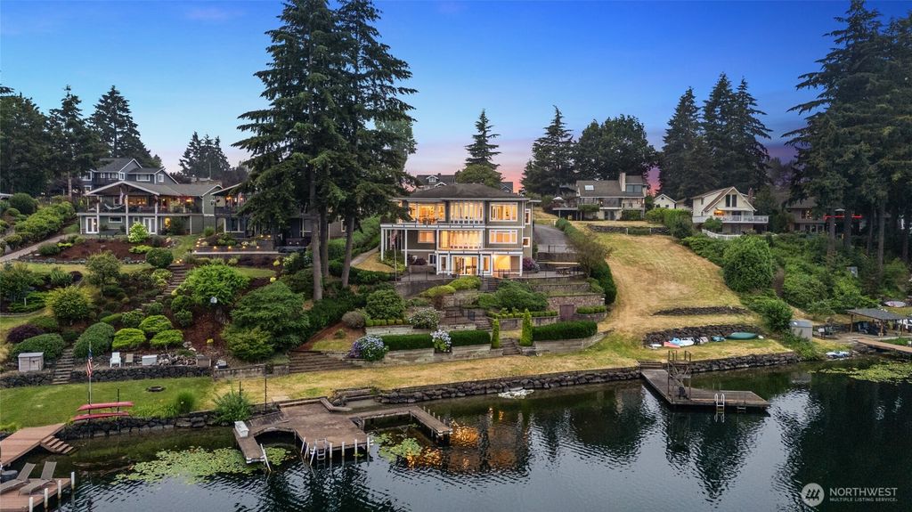 26408 136th Avenue SE, Kent, WA 98042