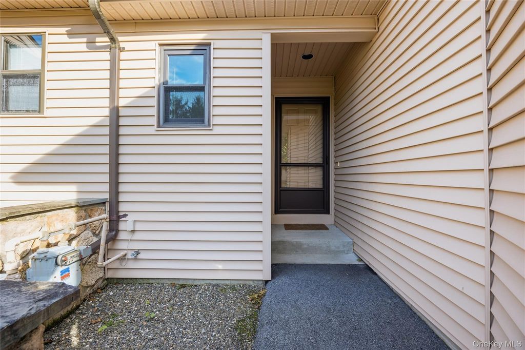 37 Hudson Watch Drive, Ossining, NY 10562 — photo 2