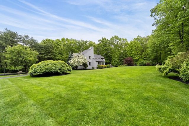 14 Appleblossom Ln, Easton, MA 02375
