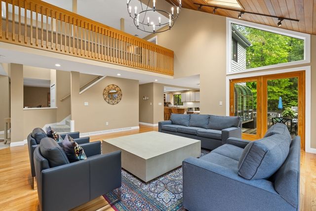 14 Appleblossom Ln, Easton, MA 02375