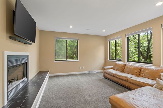 14 Appleblossom Ln, Easton, MA 02375