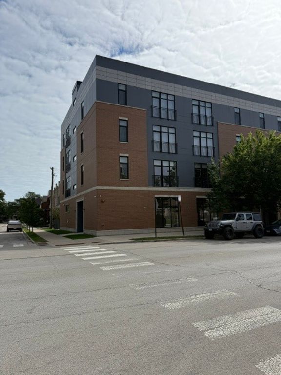 4137 S Cottage Grove Avenue, Chicago, IL 60653 — exterior
