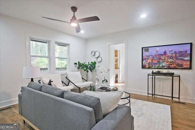 2543 Midway Road, Decatur, GA 30030