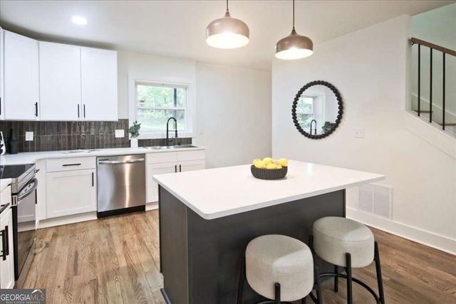 2543 Midway Road, Decatur, GA 30030