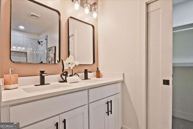 2543 Midway Road, Decatur, GA 30030