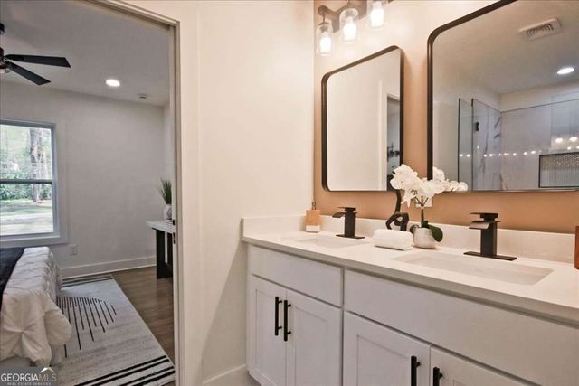 2543 Midway Road, Decatur, GA 30030