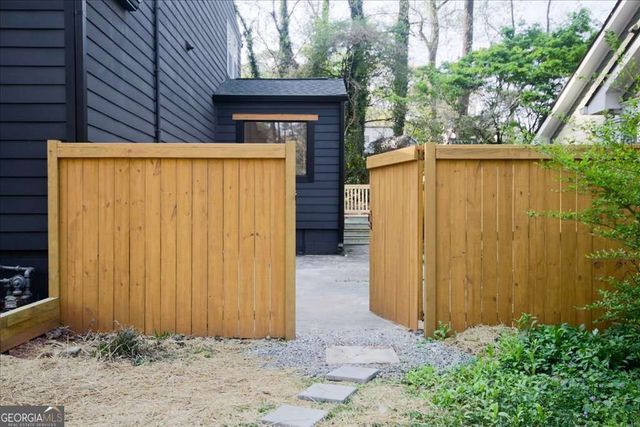 2543 Midway Road, Decatur, GA 30030