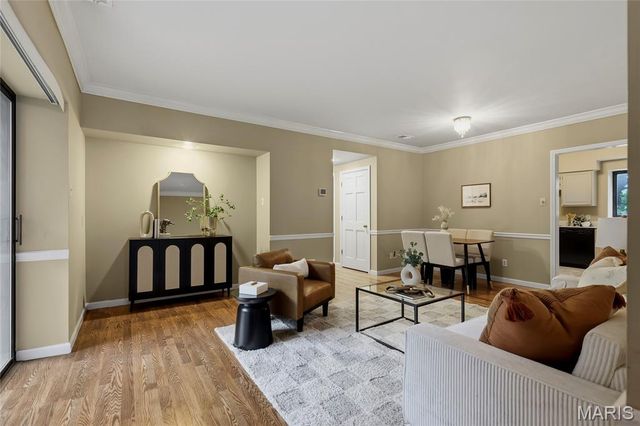 250 S Brentwood Boulevard 1B, Clayton, MO 63105