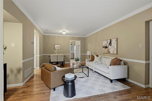 250 S Brentwood Boulevard 1B, Clayton, MO 63105