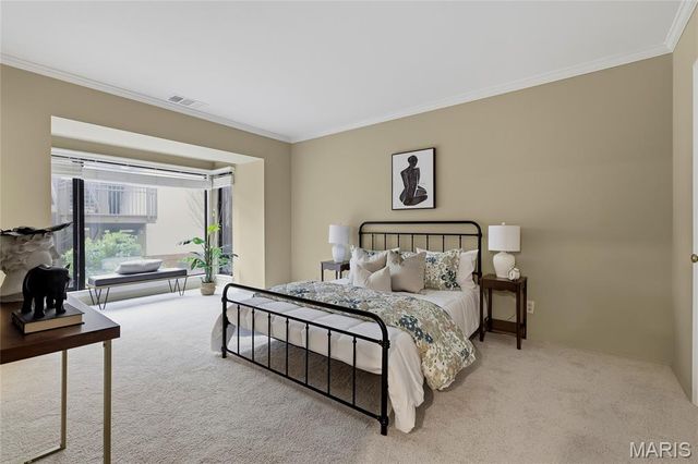 250 S Brentwood Boulevard 1B, Clayton, MO 63105
