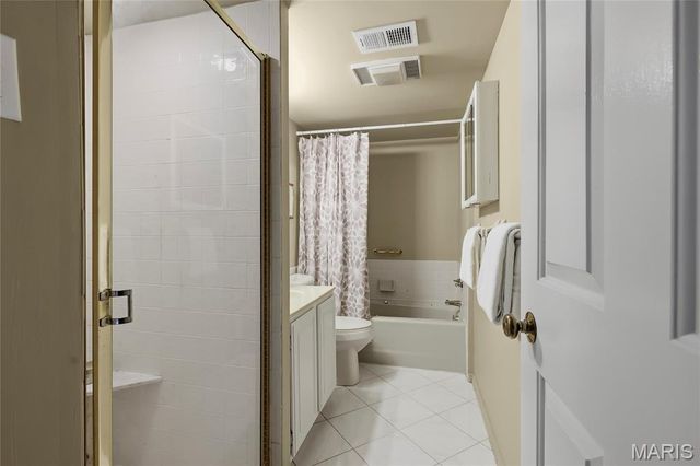 250 S Brentwood Boulevard 1B, Clayton, MO 63105