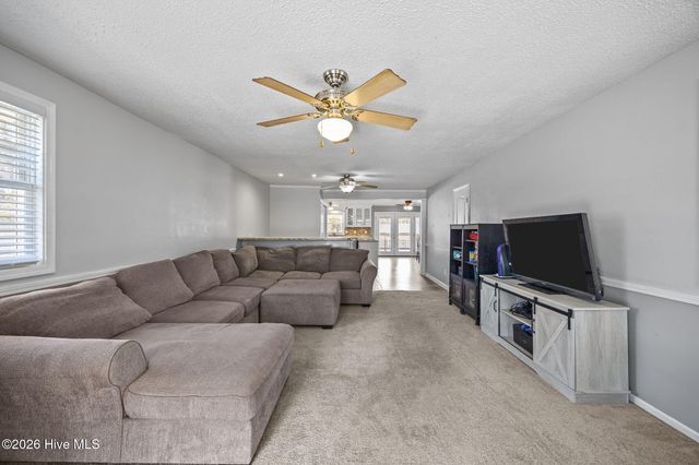 29 Berkshire Drive, Jacksonville, NC 28546