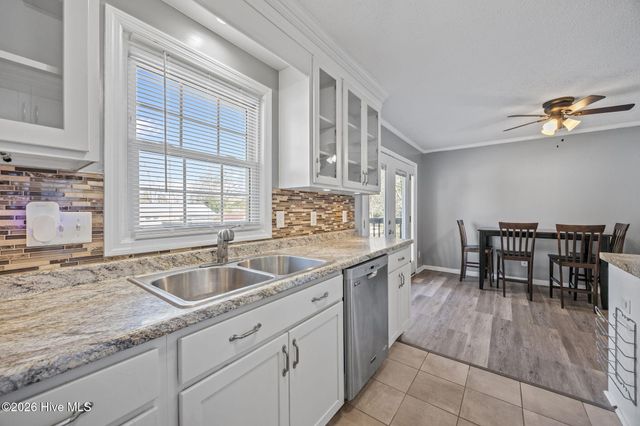 29 Berkshire Drive, Jacksonville, NC 28546