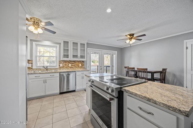 29 Berkshire Drive, Jacksonville, NC 28546