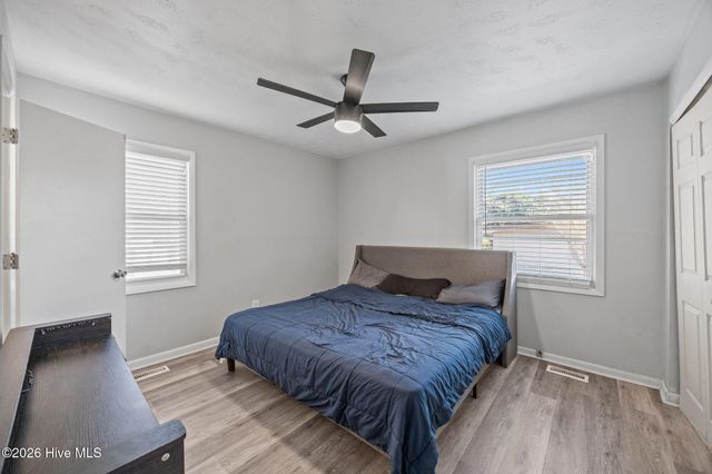 29 Berkshire Drive, Jacksonville, NC 28546