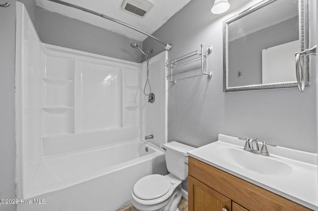 29 Berkshire Drive, Jacksonville, NC 28546