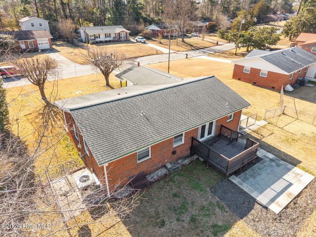 29 Berkshire Drive, Jacksonville, NC 28546