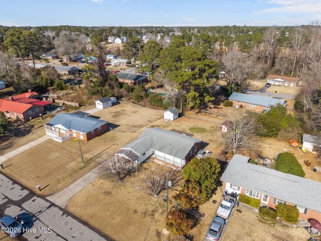 29 Berkshire Drive, Jacksonville, NC 28546