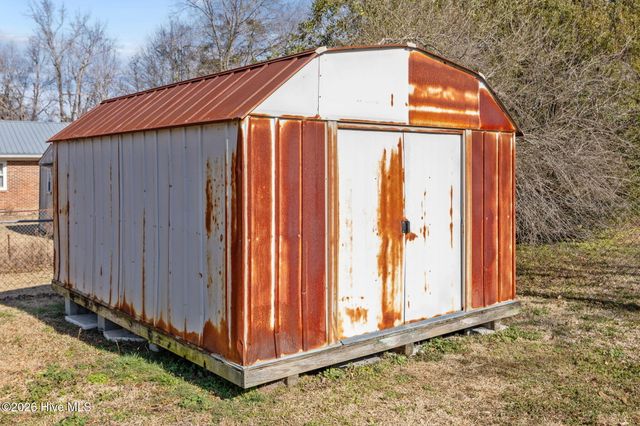 29 Berkshire Drive, Jacksonville, NC 28546