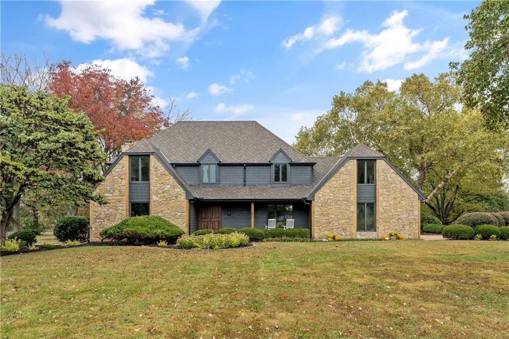 3680 W 194th Street, Stilwell, KS 66085