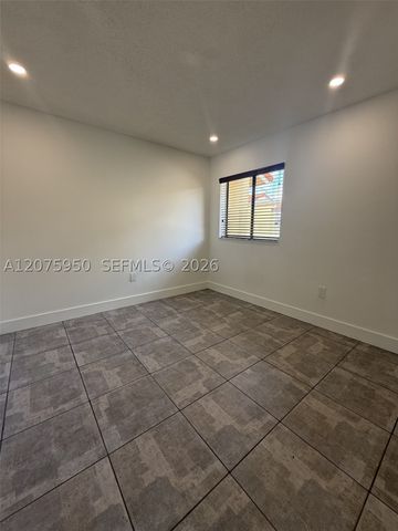 2775 W 61st Pl 202, Hialeah, FL 33016