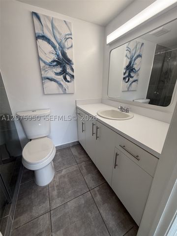 2775 W 61st Pl 202, Hialeah, FL 33016