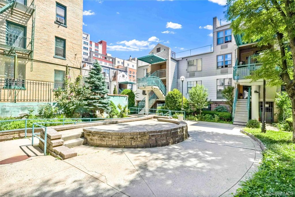 524 E 159th Street 2C, Bronx, NY 10451